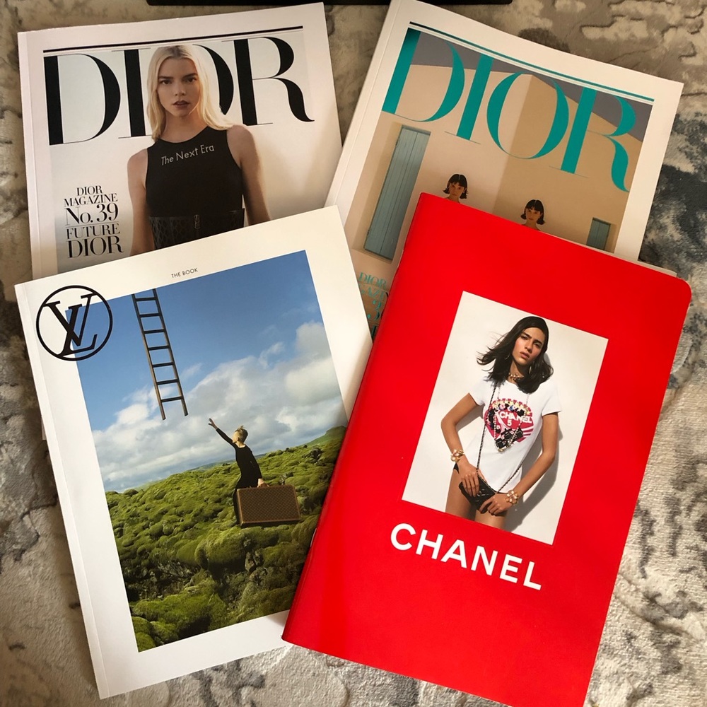 📚 04 Authentic Magazine and Catelog book Chanel, Dior and Louis Vuitton.